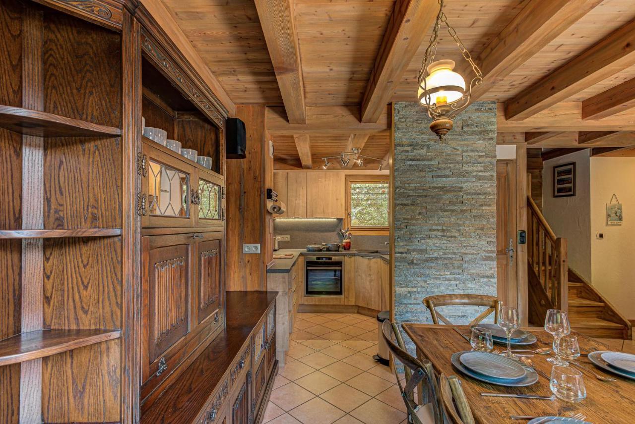 Chalet Blackbushe - Traditional Chalet - Alpes Travel - Sleeps 4-6 Les Houches Buitenkant foto